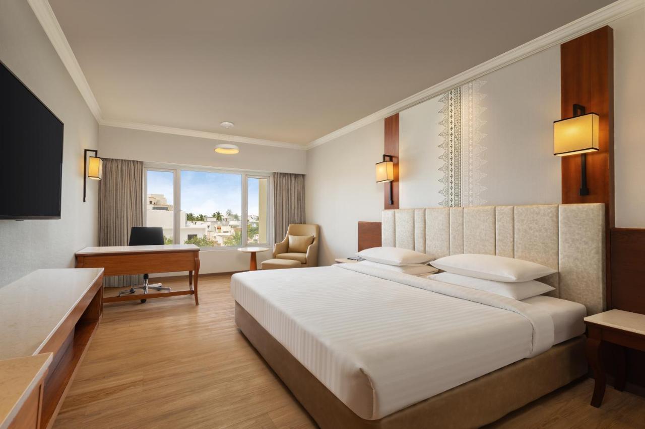 Courtyard By Marriott Tiruchirappalli Exteriör bild