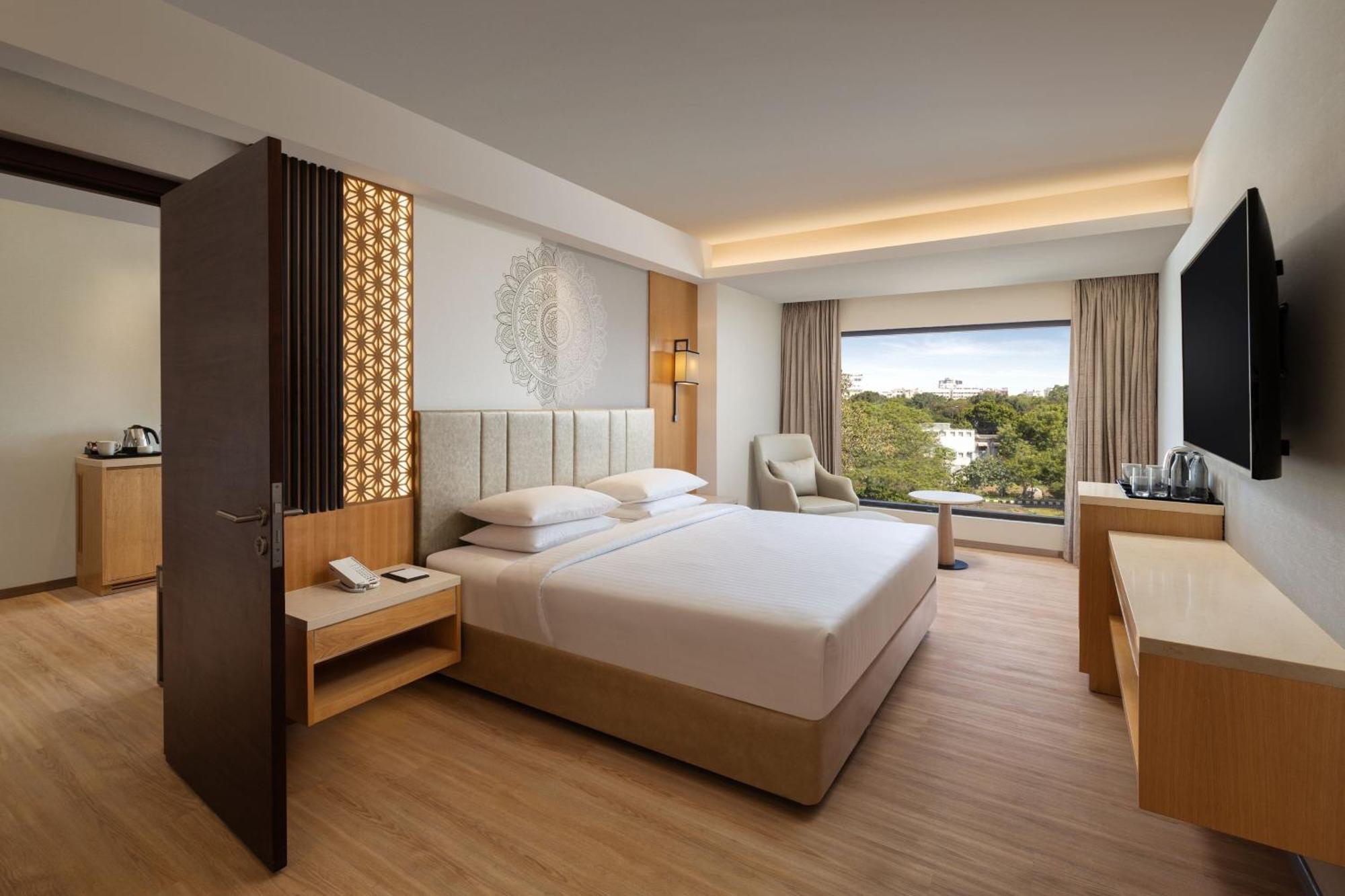 Courtyard By Marriott Tiruchirappalli Exteriör bild
