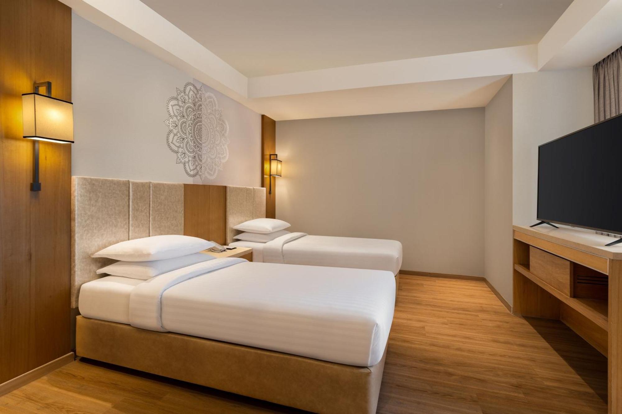 Courtyard By Marriott Tiruchirappalli Exteriör bild