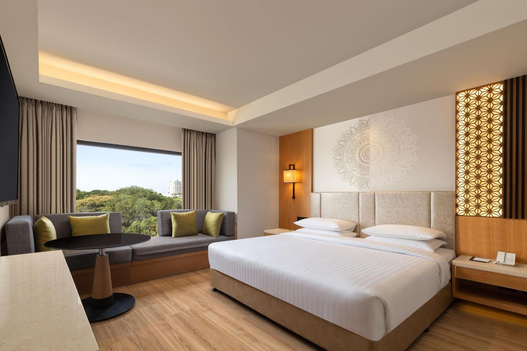 Courtyard By Marriott Tiruchirappalli Exteriör bild
