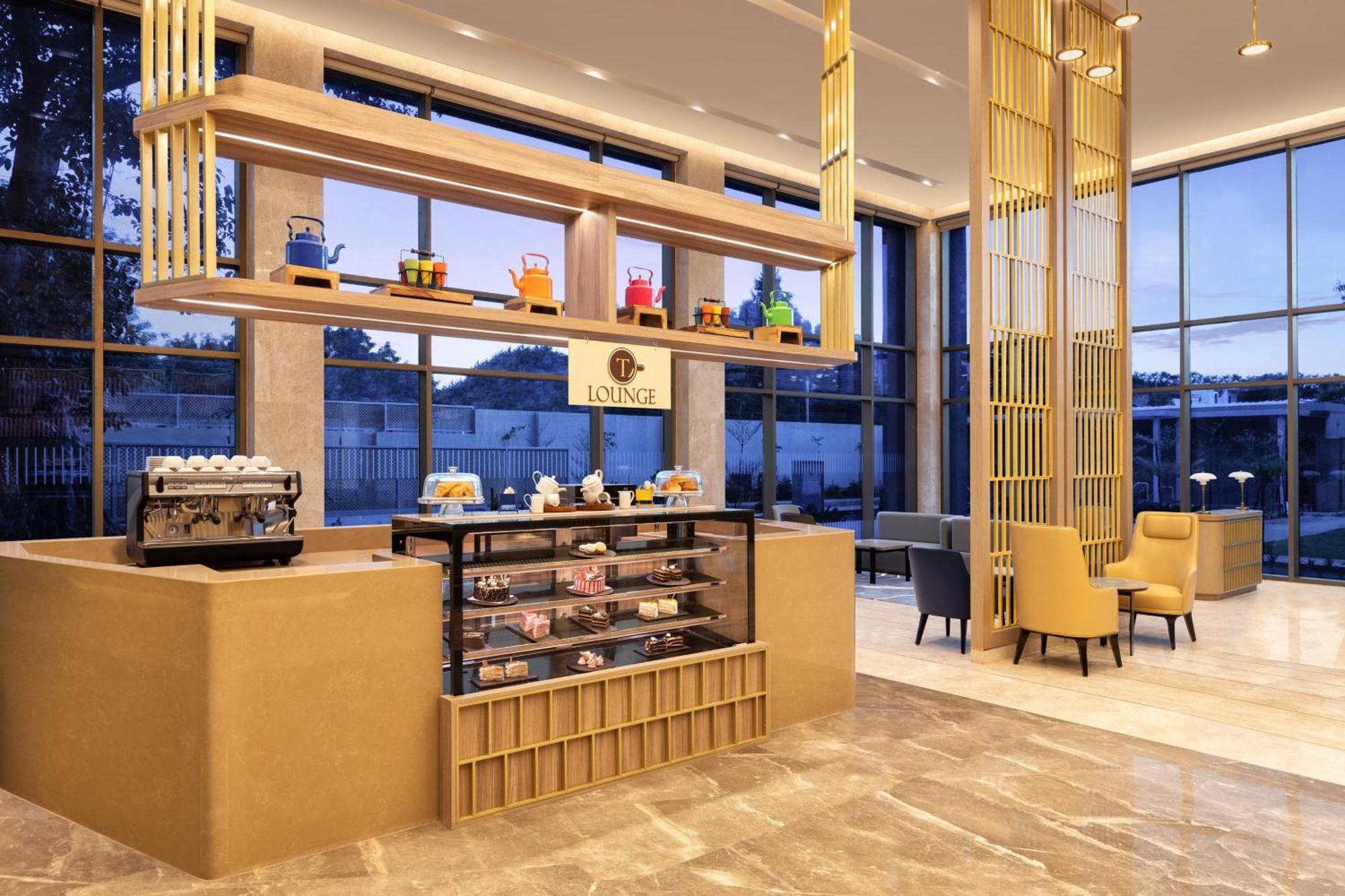 Courtyard By Marriott Tiruchirappalli Exteriör bild