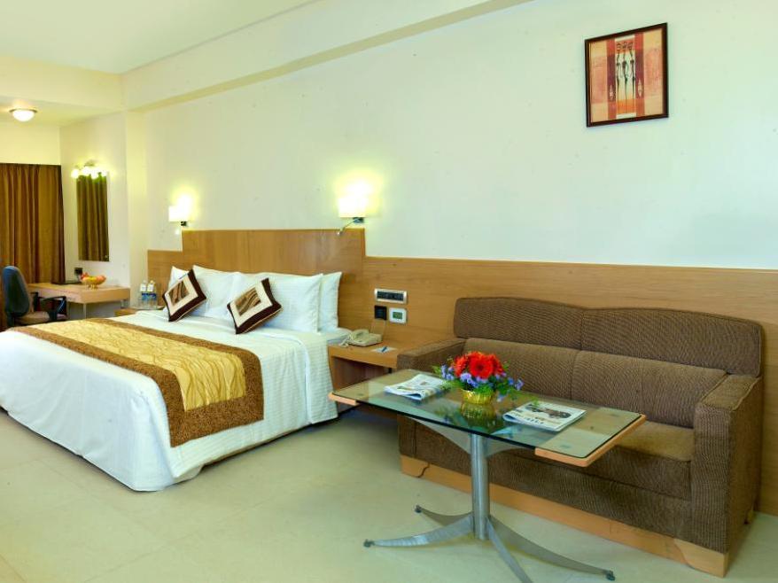 Courtyard By Marriott Tiruchirappalli Exteriör bild