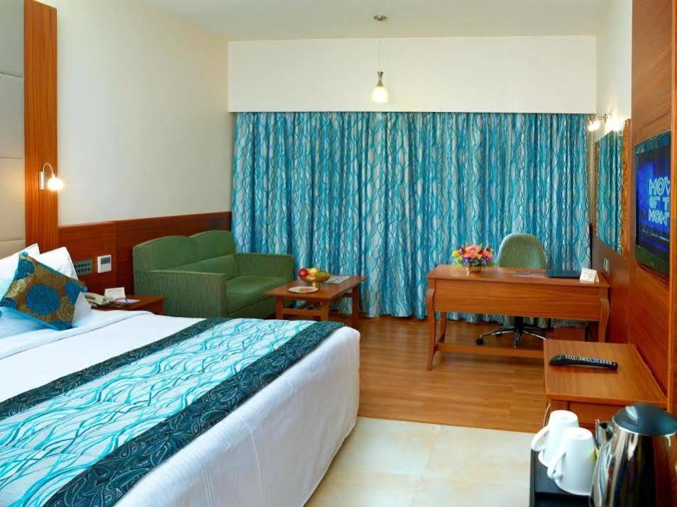 Courtyard By Marriott Tiruchirappalli Exteriör bild